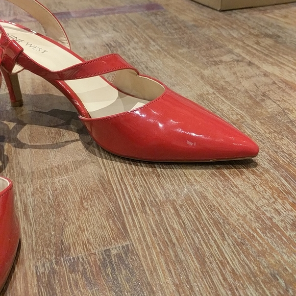 Nine West - Red shoes size 8 - Picture 2 of 4